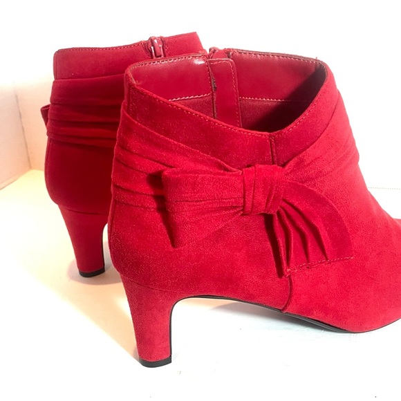 East 5th Red Ankle Booties with Heel, Side Zipper Closure, and Red Bow Size 11M - Picture 4 of 14